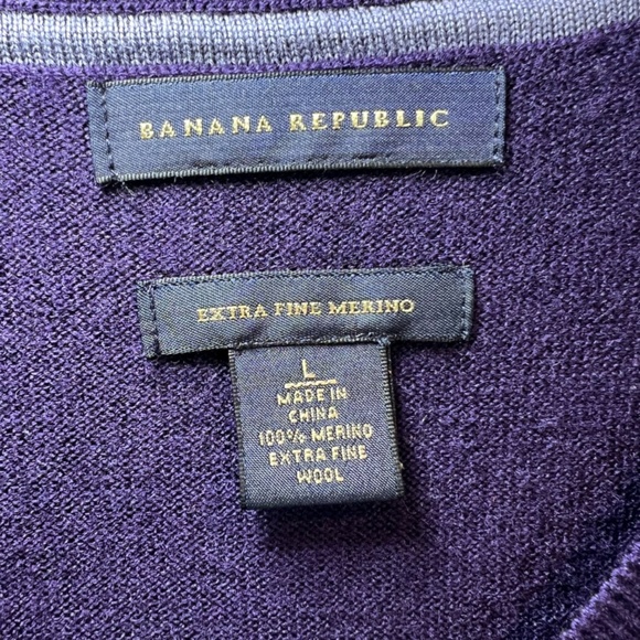 Banana Republic Men's Extra Fine Merino Wool Argyle Sweater Purple V-Neck  Large - Picture 3 of 13